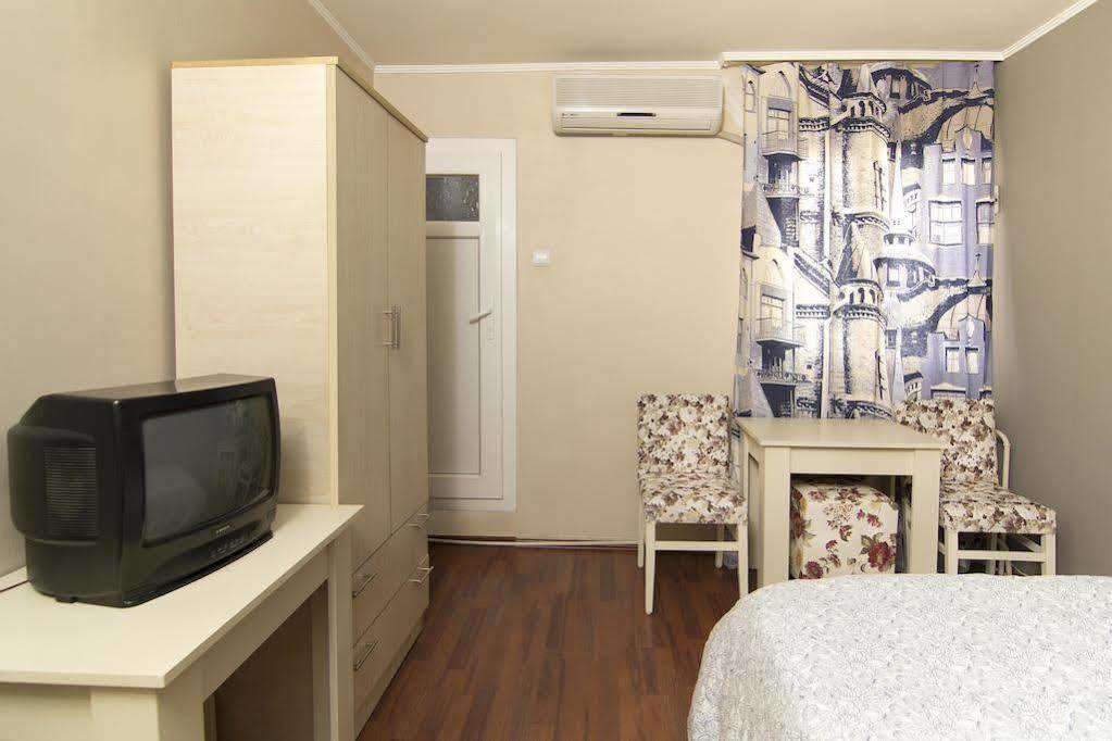 Deniz Hotel 2*